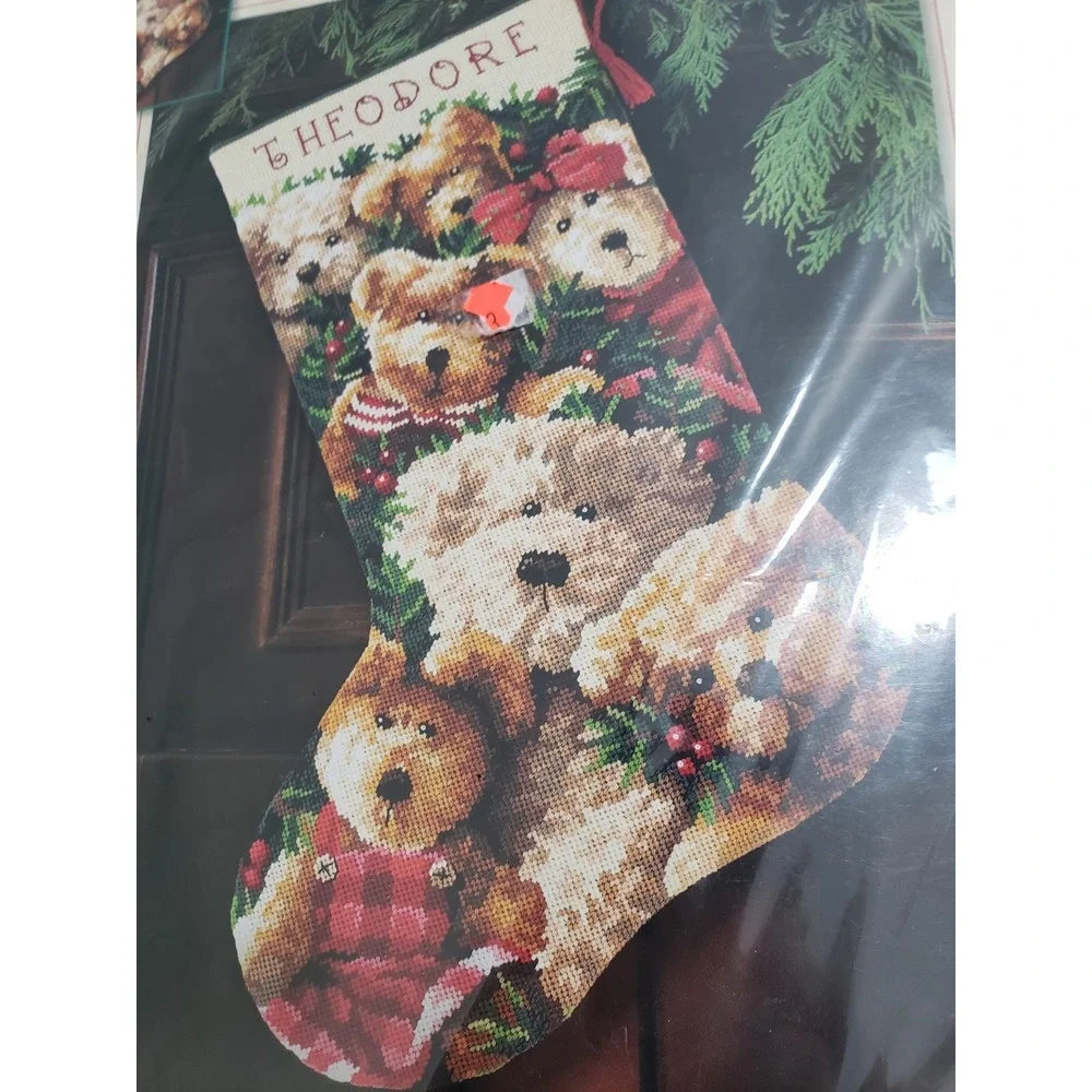 Dimensions Christmas Holiday‎ Needlepoint Stocking Kit TEDDY TOGETHERNESS Bear